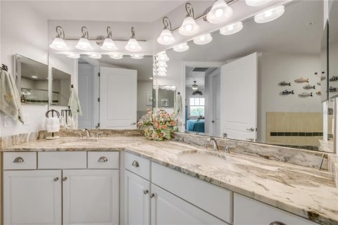 Condo in New Smyrna Beach, Florida, 2 bedrooms  № 1734981 - photo 29