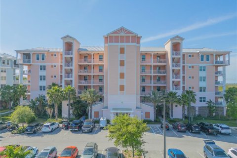 Condo in New Smyrna Beach, Florida, 2 bedrooms  № 1734981 - photo 1