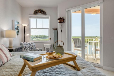 Condo in New Smyrna Beach, Florida, 2 bedrooms  № 1734981 - photo 23
