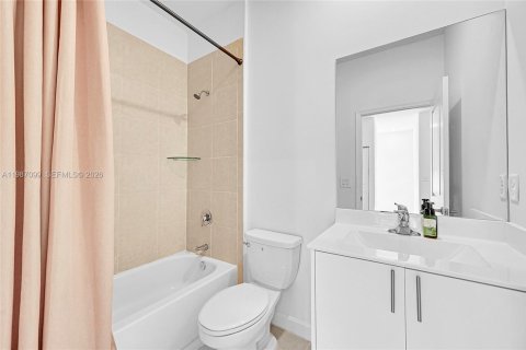 Купить таунхаус в Майами-Гарденс, Флорида 3 спальни, 131.83м2, № 2049526 - фото 25