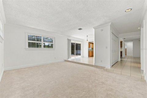 Villa ou maison à vendre à Ocoee, Floride: 4 chambres, 171.78 m2 № 2418710 - photo 11