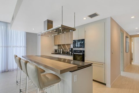 Снять в аренду кондоминиум в Майами, Флорида 3 спальни, 177.35м2, № 2046373 - фото 12