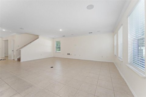 House in Fruitland Park, Florida 5 bedrooms, 290.41 sq.m. № 2114028 - photo 21