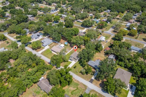 House in Fruitland Park, Florida 5 bedrooms, 290.41 sq.m. № 2114028 - photo 8
