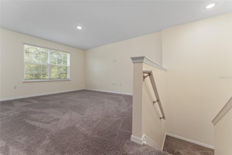 House in Fruitland Park, Florida 5 bedrooms, 290.41 sq.m. № 2114028 - photo 26
