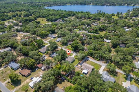 House in Fruitland Park, Florida 5 bedrooms, 290.41 sq.m. № 2114028 - photo 10