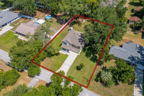 House in Fruitland Park, Florida 5 bedrooms, 290.41 sq.m. № 2114028 - photo 7