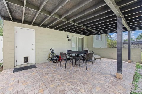 House in Tampa, Florida 3 bedrooms, 184.97 sq.m. № 2388085 - photo 29