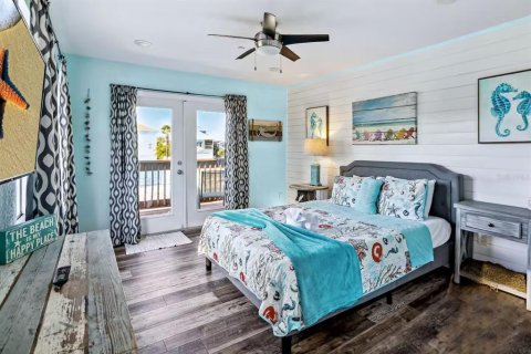 Casa en venta en Treasure Island, Florida, 5 dormitorios, 227.52 m2 № 2225714 - foto 30