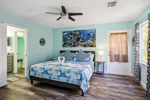 Casa en venta en Treasure Island, Florida, 5 dormitorios, 227.52 m2 № 2225714 - foto 23