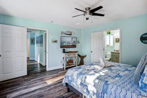 Casa en venta en Treasure Island, Florida, 5 dormitorios, 227.52 m2 № 2225714 - foto 22