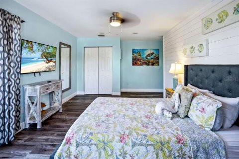 Casa en venta en Treasure Island, Florida, 5 dormitorios, 227.52 m2 № 2225714 - foto 20