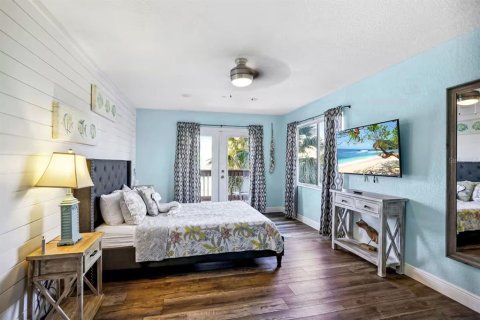 Casa en venta en Treasure Island, Florida, 5 dormitorios, 227.52 m2 № 2225714 - foto 18