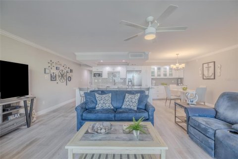 Condominio en venta en New Smyrna Beach, Florida, 2 dormitorios, 102.84 m2 № 1732479 - foto 8