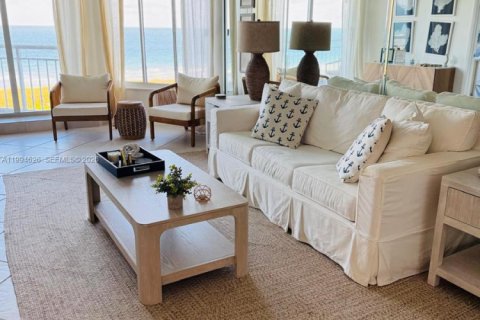 Copropriété à louer à Hutchinson Island South, Floride: 2 chambres, 110.27 m2 № 2335546 - photo 12