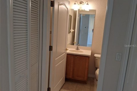 Copropriété à louer à Bradenton, Floride: 2 chambres, 102.56 m2 № 2092480 - photo 17