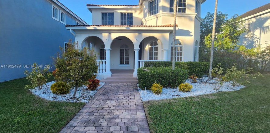 Villa ou maison à Homestead, Floride 4 chambres, 205.41 m2 № 2252426