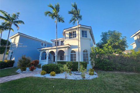 Villa ou maison à louer à Homestead, Floride: 4 chambres, 205.41 m2 № 2252426 - photo 3