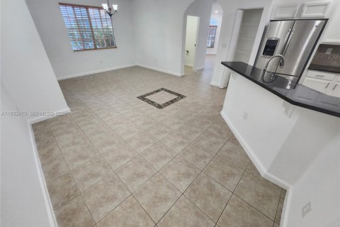 Villa ou maison à louer à Homestead, Floride: 4 chambres, 205.41 m2 № 2252426 - photo 26