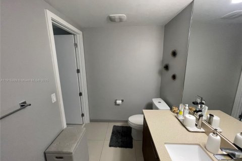 Купить кондоминиум в Дорал, Флорида 1 спальня, 70.7м2, № 1970777 - фото 7