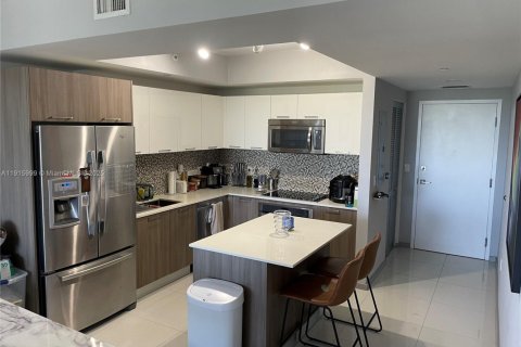 Купить кондоминиум в Дорал, Флорида 1 спальня, 70.7м2, № 1970777 - фото 9