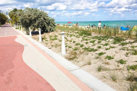 Купить кондоминиум в Майами-Бич, Флорида 2 спальни, 192.31м2, № 1958373 - фото 22