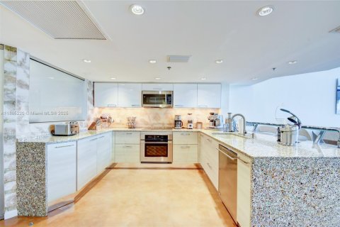 Купить кондоминиум в Майами-Бич, Флорида 2 спальни, 192.31м2, № 1958373 - фото 11