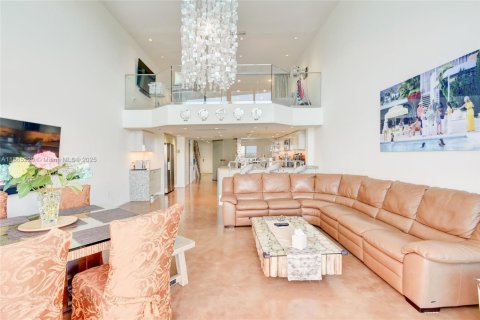 Купить кондоминиум в Майами-Бич, Флорида 2 спальни, 192.31м2, № 1958373 - фото 9