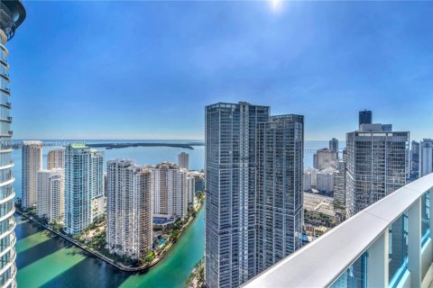 Condominio en alquiler en Miami, Florida, 2 dormitorios, 138.61 m2 № 1973505 - foto 22