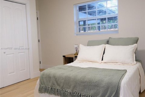 House in Pompano Beach, Florida 3 bedrooms, 120.03 sq.m. № 2048919 - photo 23