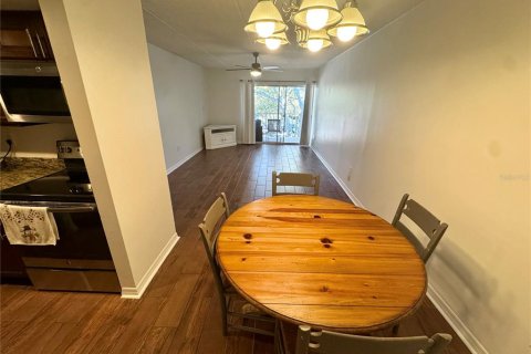 Copropriété à vendre à Tampa, Floride: 2 chambres, 86.96 m2 № 2418552 - photo 10