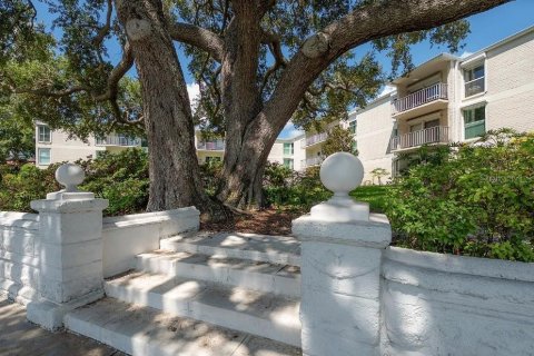 Copropriété à vendre à Tampa, Floride: 2 chambres, 86.96 m2 № 2418552 - photo 26