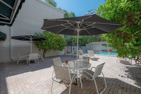 Copropriété à vendre à Tampa, Floride: 2 chambres, 86.96 m2 № 2418552 - photo 22