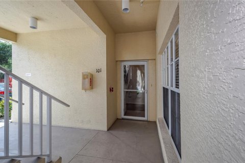 Copropriété à vendre à Port Charlotte, Floride: 3 chambres, 120.12 m2 № 2229949 - photo 8