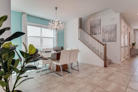 Купить виллу или дом в Киссимми, Флорида 7 спален, 388.05м2, № 2030351 - фото 2