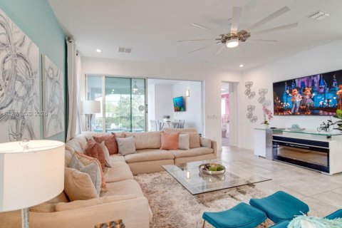 Купить виллу или дом в Киссимми, Флорида 7 спален, 388.05м2, № 2030351 - фото 4