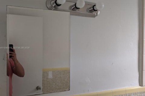 Apartment in Miami, Florida 2 bedrooms, 427.54 sq.m. № 2002759 - photo 6