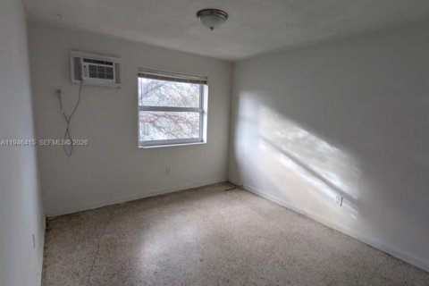 Apartment in Miami, Florida 2 bedrooms, 427.54 sq.m. № 2002759 - photo 4