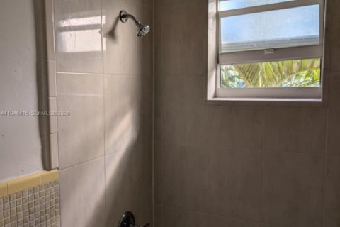 Apartment in Miami, Florida 2 bedrooms, 427.54 sq.m. № 2002759 - photo 3