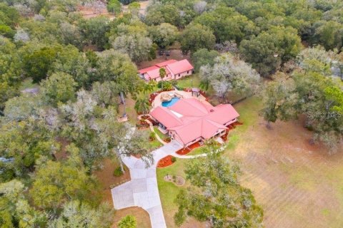 Купить виллу или дом в Окала, Флорида 11 комнат, 339.65м2, № 1824416 - фото 1