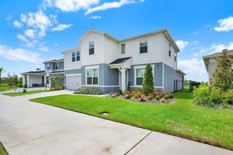 House in Orlando, Florida 5 bedrooms, 286.05 sq.m. № 1821043 - photo 2