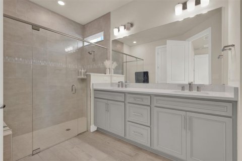 House in Orlando, Florida 5 bedrooms, 286.05 sq.m. № 1821043 - photo 29