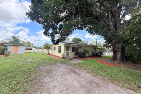 House in Palm Beach Gardens, Florida 3 bedrooms, 98.1 sq.m. № 2260841 - photo 3