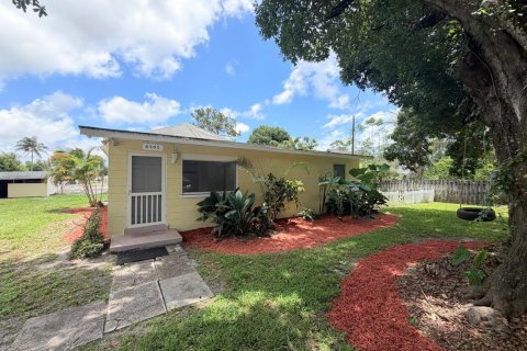 House in Palm Beach Gardens, Florida 3 bedrooms, 98.1 sq.m. № 2260841