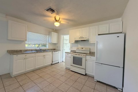 House in Palm Beach Gardens, Florida 3 bedrooms, 98.1 sq.m. № 2260841 - photo 22
