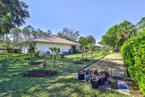 House in Palm Coast, Florida 3 bedrooms, 189.61 sq.m. № 1519368 - photo 9