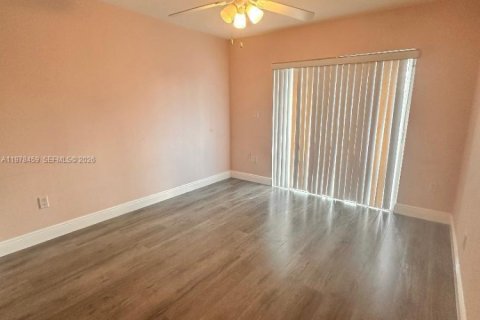 Touwnhouse à vendre à Palmetto Bay, Floride: 3 chambres, 152.17 m2 № 2079891 - photo 8