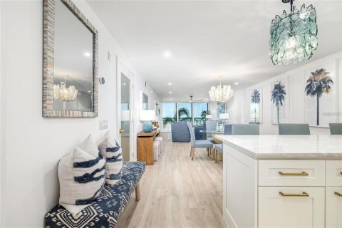 Condo in Sarasota, Florida, 2 bedrooms  № 1916078 - photo 19