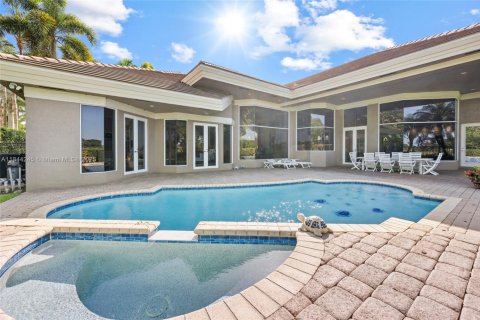 Villa ou maison à vendre à Weston, Floride: 5 chambres, 379.51 m2 № 1842390 - photo 16