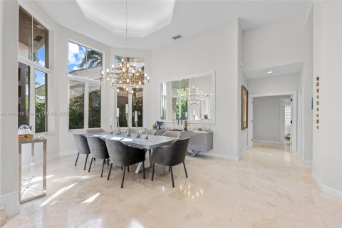 Villa ou maison à vendre à Weston, Floride: 5 chambres, 379.51 m2 № 1842390 - photo 21